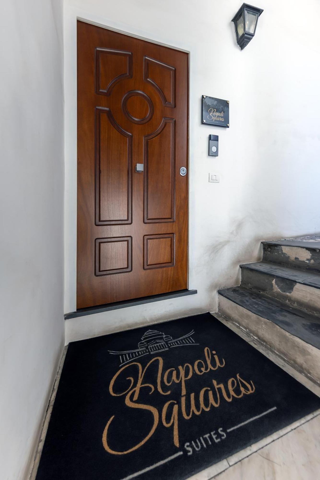 Napoli Squares Suites エクステリア 写真