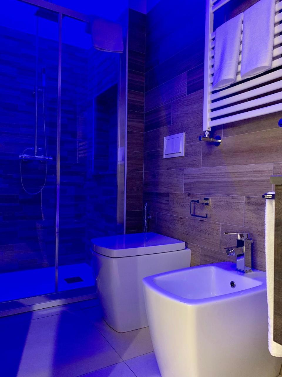 Napoli Squares Suites エクステリア 写真