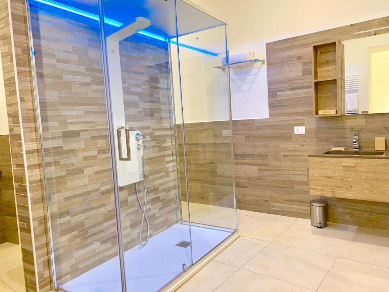 Napoli Squares Suites エクステリア 写真
