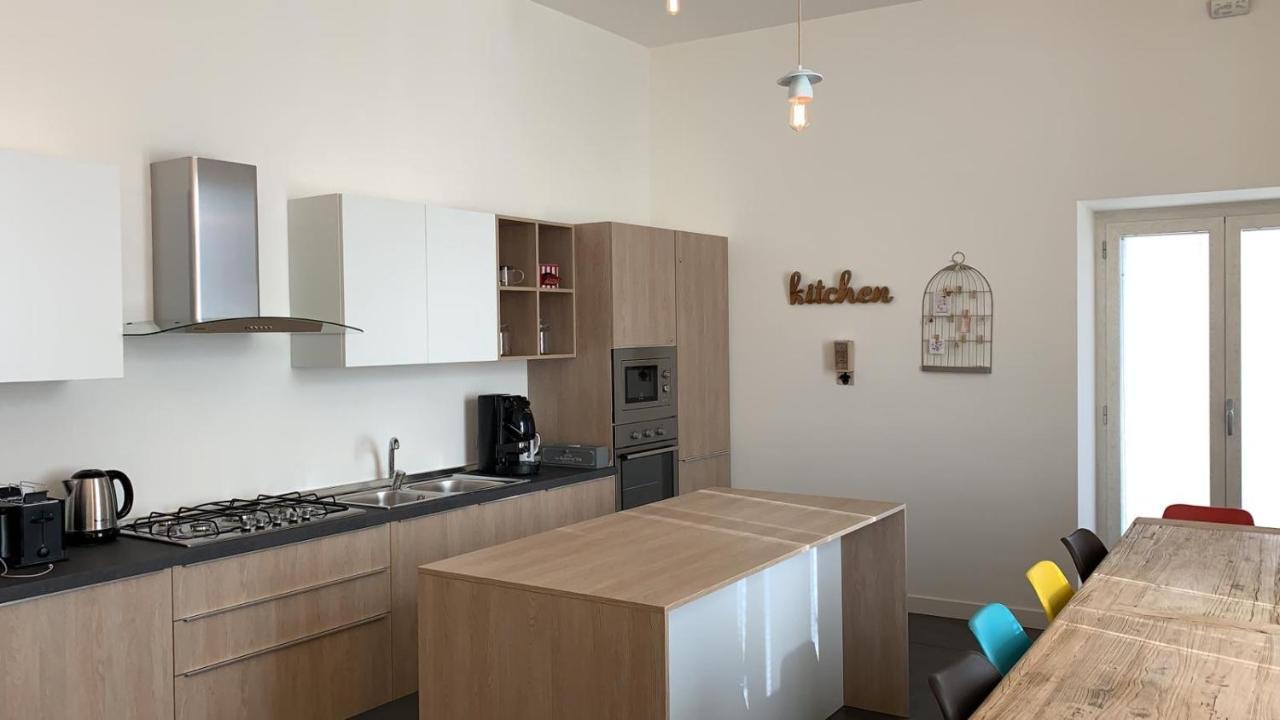 Napoli Squares Suites エクステリア 写真