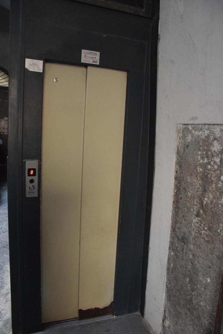 Napoli Squares Suites エクステリア 写真