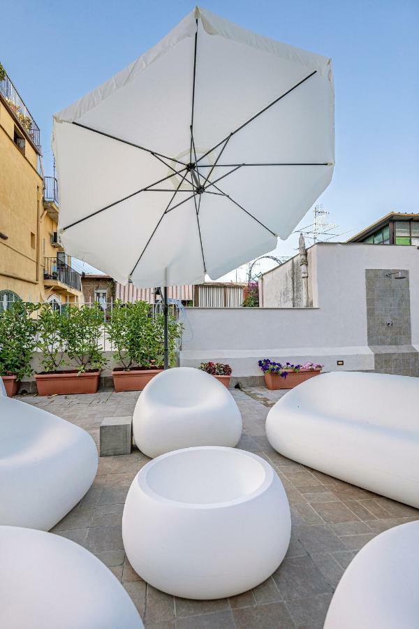 Napoli Squares Suites エクステリア 写真